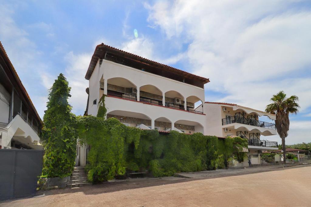 Hanioti Grand Victoria Exterior photo